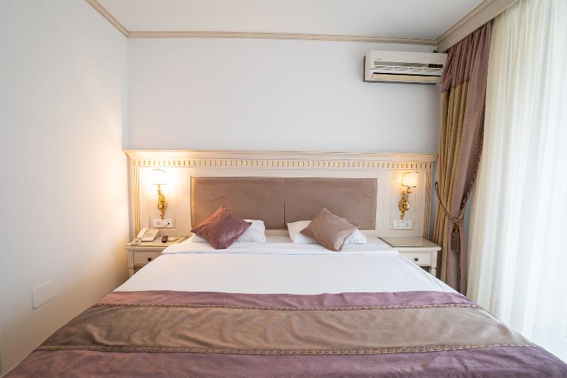 Sulina International Mamaia - Oda