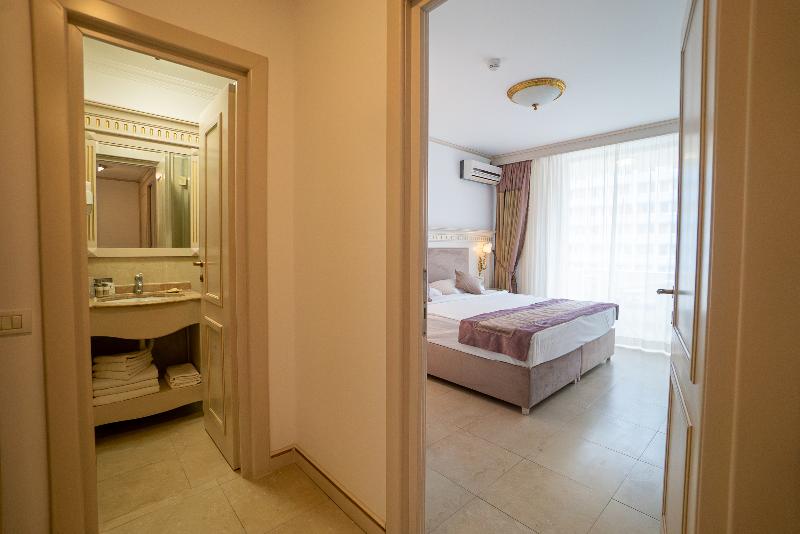Sulina International Mamaia - Oda