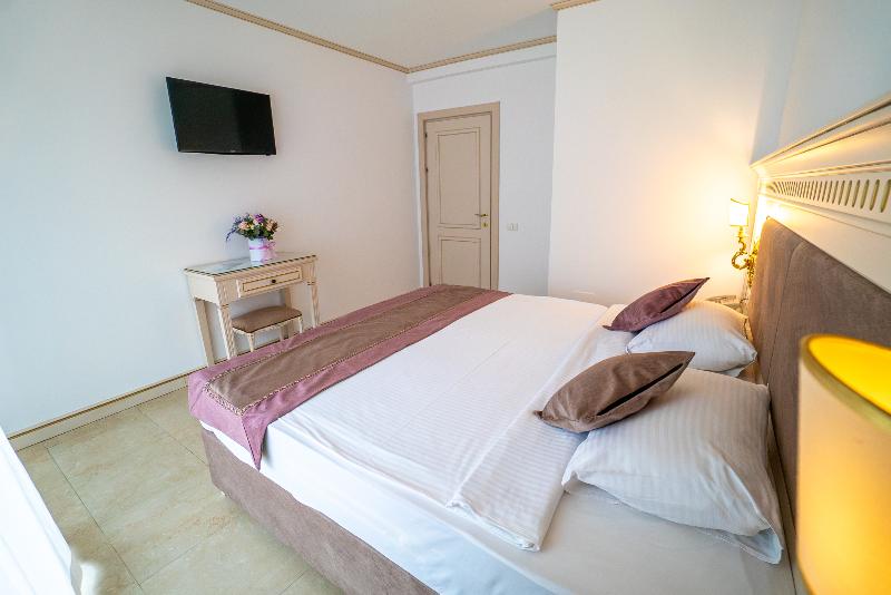 Sulina International Mamaia - Oda