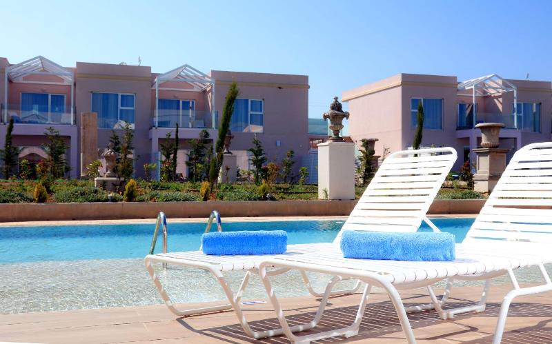 Sandy Villas - Havuz