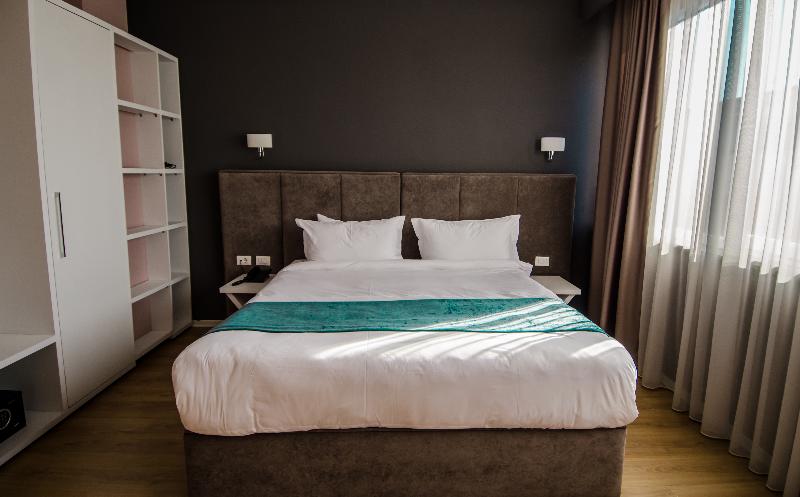 VH Premier As Tirana Hotel - Oda