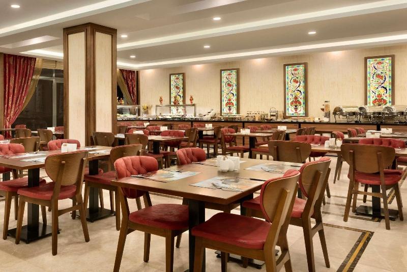 Ramada By Wyndham Yalova - Restoran