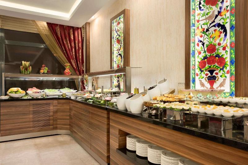 Ramada By Wyndham Yalova - Restoran