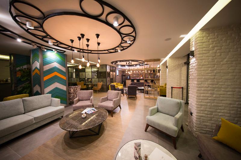 Laren Family Hotel & Spa - Lobi