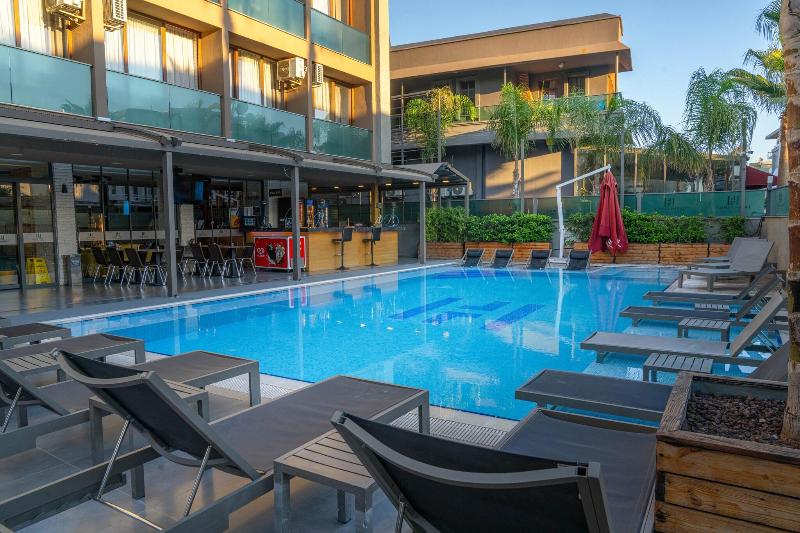 Laren Family Hotel & Spa - Havuz