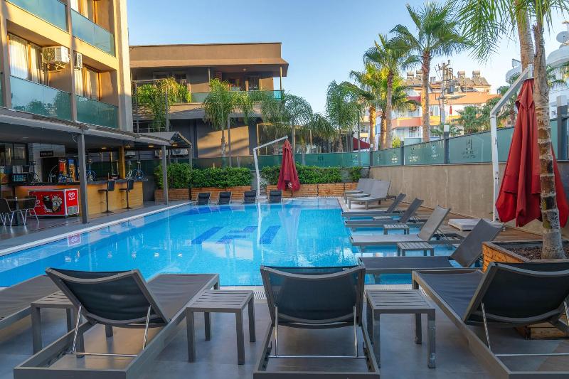 Laren Family Hotel & Spa - Havuz