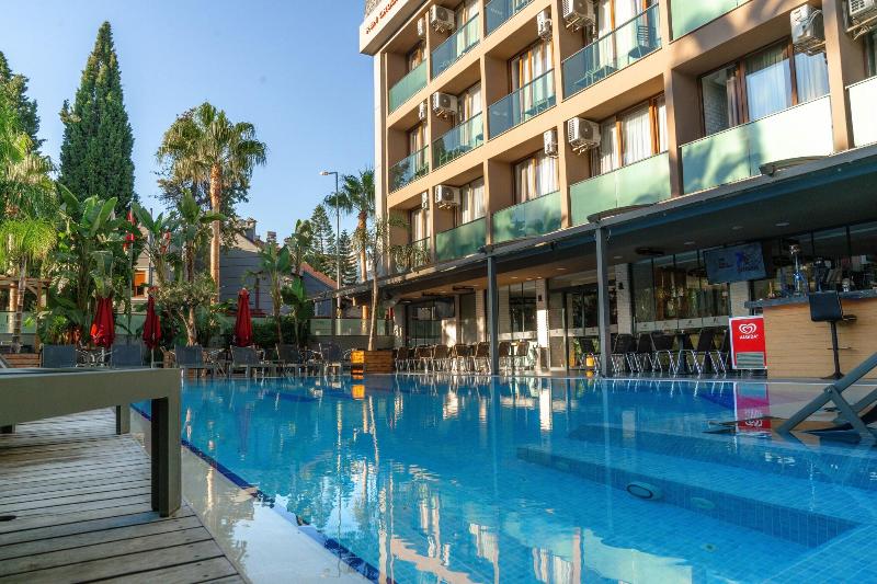 Laren Family Hotel & Spa - Havuz