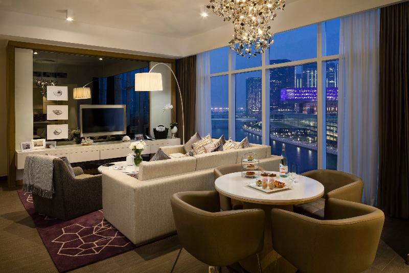Beach Rotana Residences - Oda