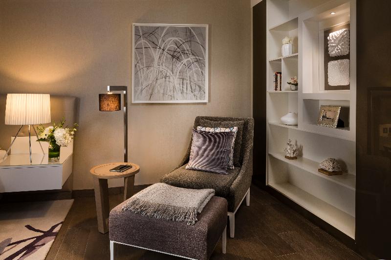 Beach Rotana Residences - Oda