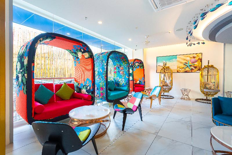 Hotel Clover Patong Phuket - Lobi