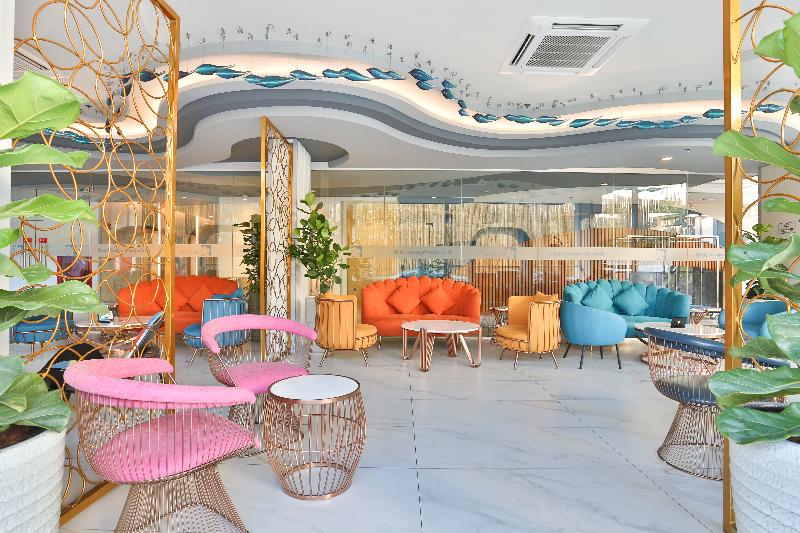 Hotel Clover Patong Phuket - Lobi