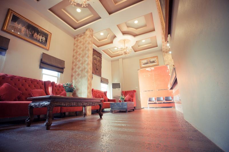 The Train Resort - Sauna & Spa - Lobi