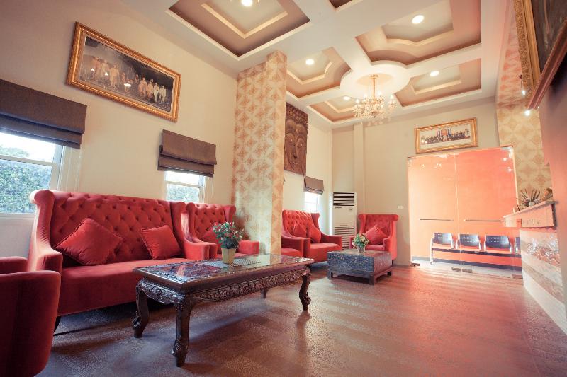 The Train Resort - Sauna & Spa - Lobi