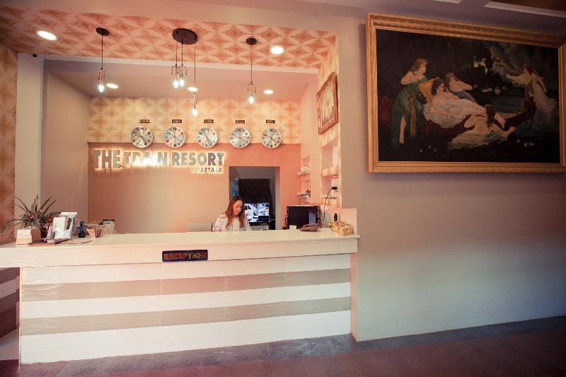 The Train Resort - Sauna & Spa - Lobi