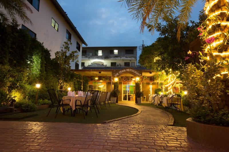 The Train Resort - Sauna & Spa - Restoran