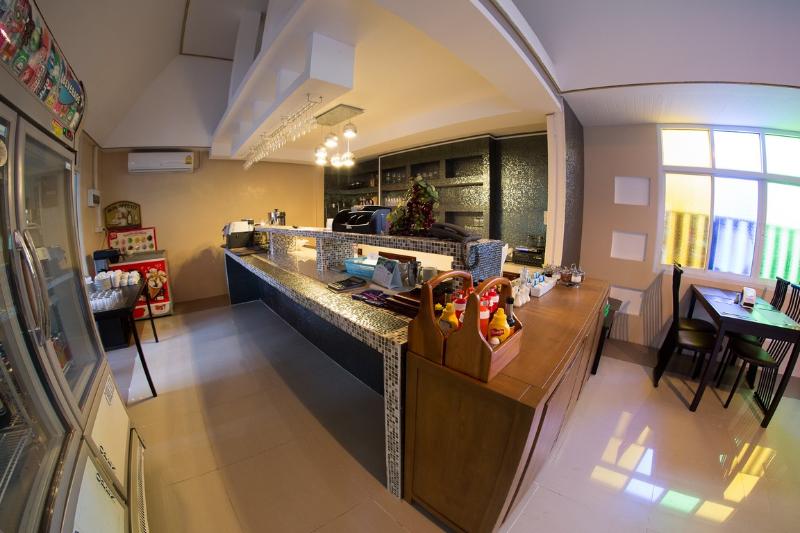 The Train Resort - Sauna & Spa - Restoran
