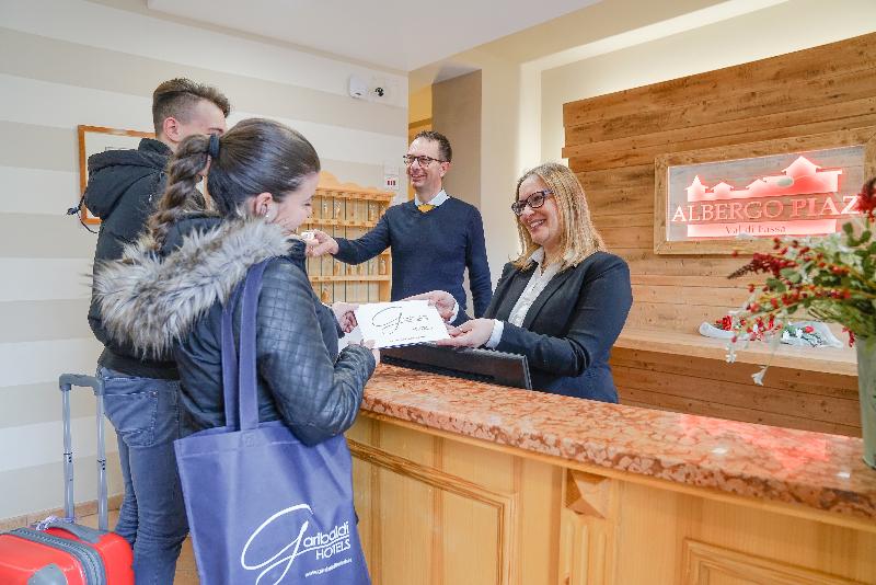 Gh Hotel Piaz - Lobi