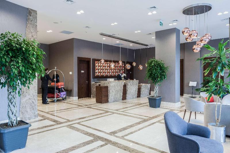 Ramada By Wyndham Istanbul Alibeykoy - Lobi