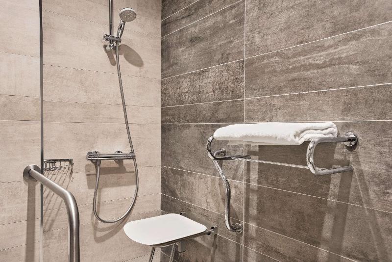 Ramada By Wyndham Istanbul Alibeykoy - Oda