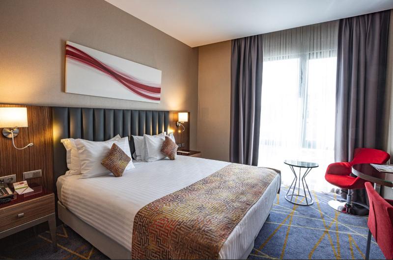 Ramada By Wyndham Istanbul Alibeykoy - Oda