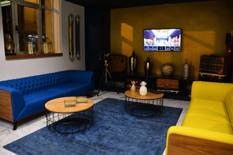 Design Plus Bex Hotel - Lobi