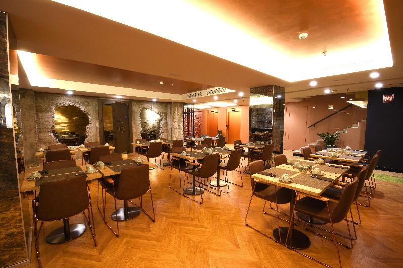 Design Plus Bex Hotel - Restoran