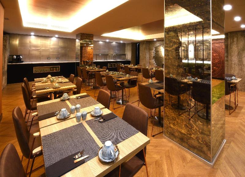 Design Plus Bex Hotel - Restoran
