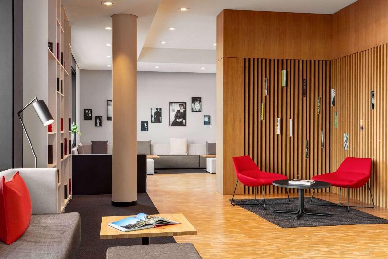 Vienna House by Wyndham Ernst Leitz Wetzlar - Lobi