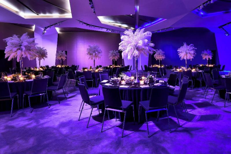 W Amman - Toplantı