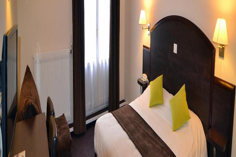 Brit Hotel Cahors - Le France - Oda