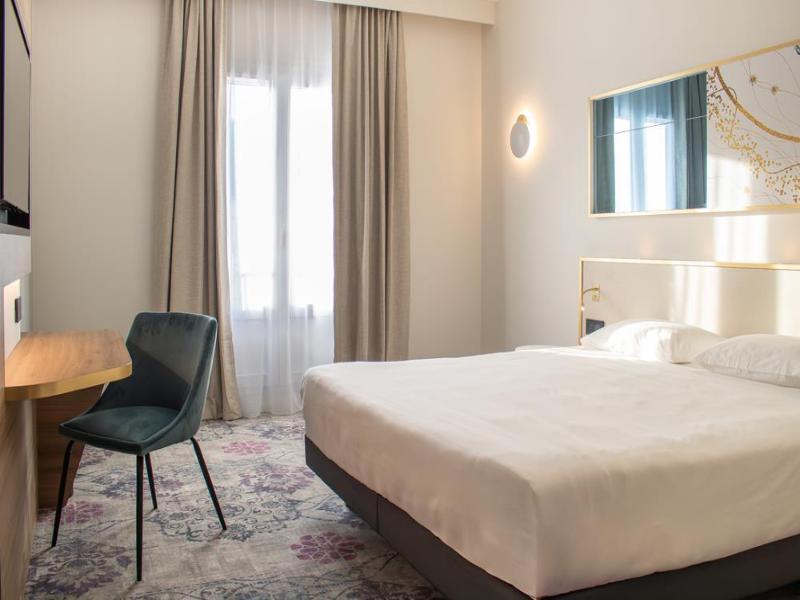 Brit Hotel Cahors - Le France - Oda