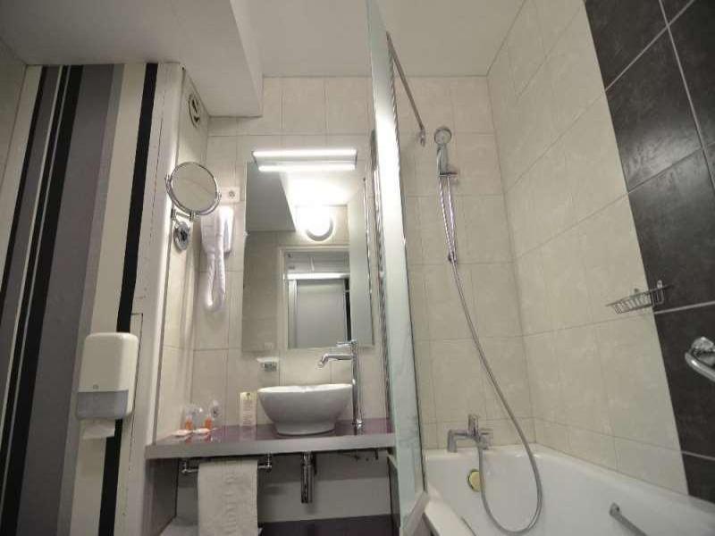 Brit Hotel Cahors - Le France - Oda