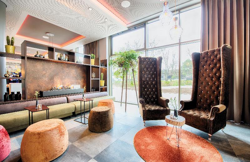 Leonardo Royal Hotel Ulm - Lobi
