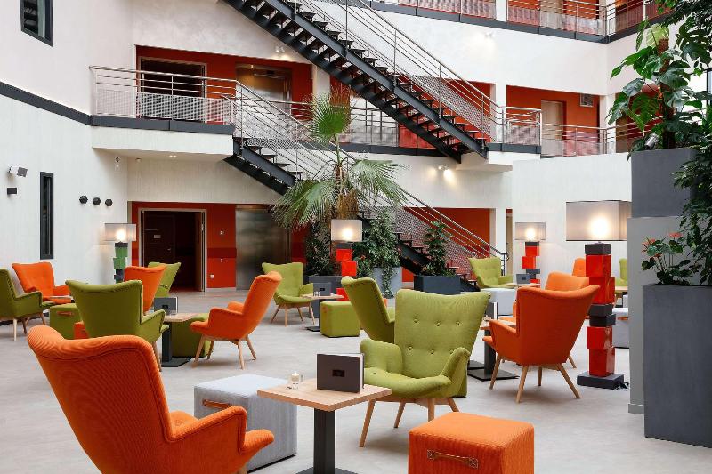 Best Western Plus Hotel Escapade Senlis - Lobi