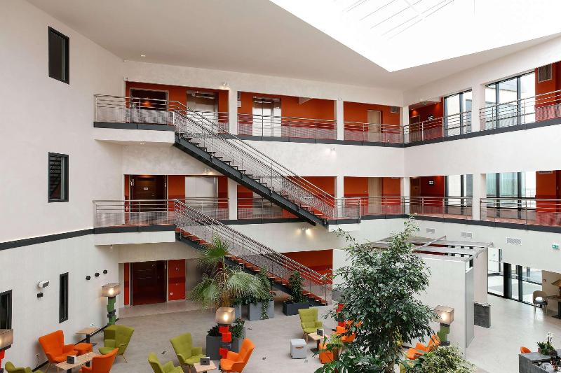 Best Western Plus Hotel Escapade Senlis - Lobi
