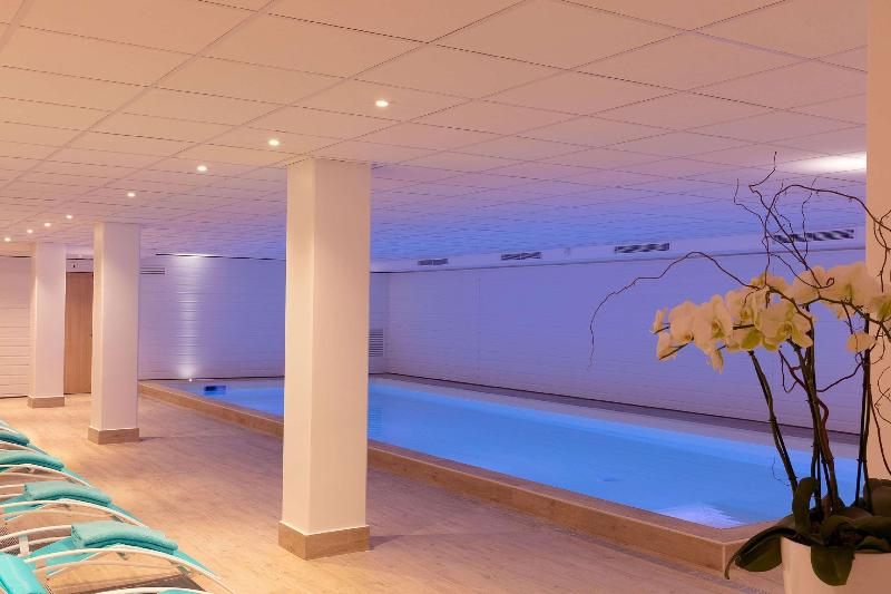 Best Western Plus Hotel Escapade Senlis - Havuz