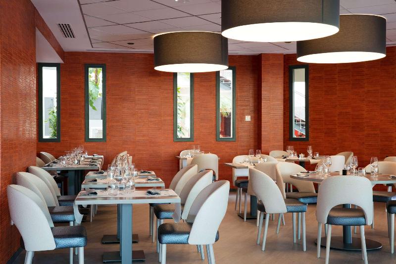 Best Western Plus Hotel Escapade Senlis - Restoran