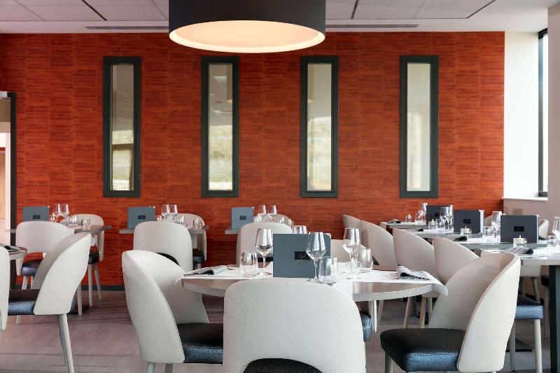 Best Western Plus Hotel Escapade Senlis - Restoran