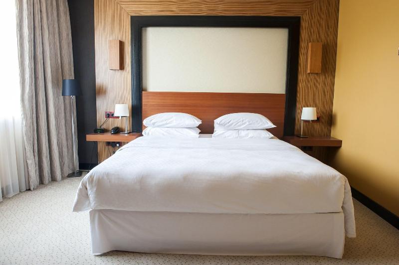Four Points by Sheraton Kecskemet Conference - Oda