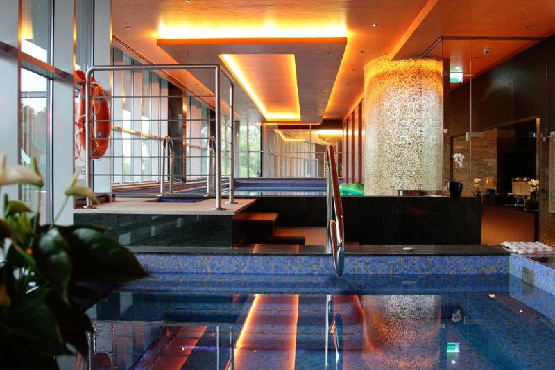 Four Points by Sheraton Kecskemet Conference - Havuz