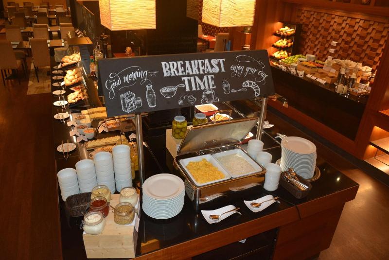 Four Points by Sheraton Kecskemet Conference - Restoran