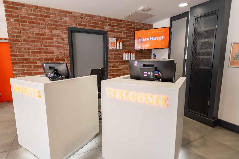 easyHotel Croydon - Lobi