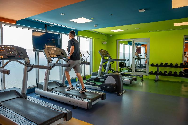 Park Inn by Radisson Dubai Motor City - Genel