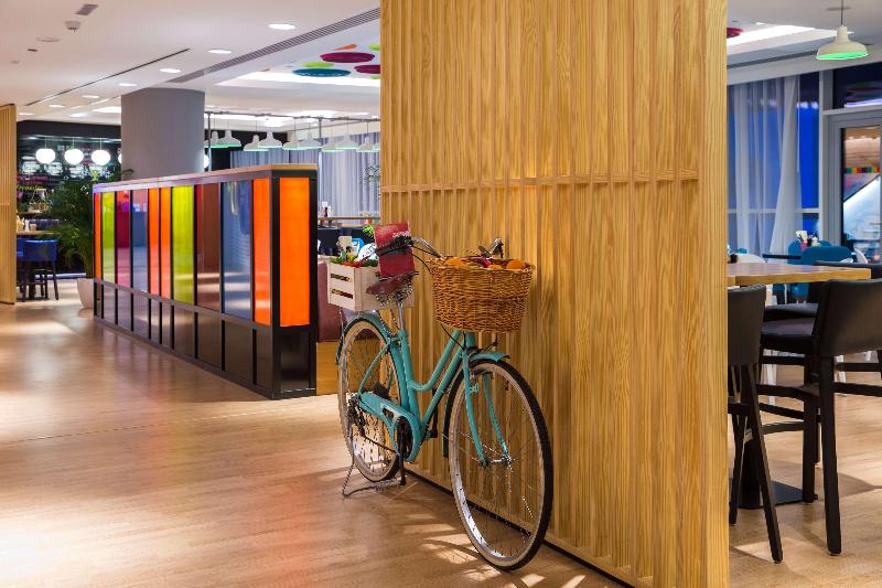 Park Inn by Radisson Dubai Motor City - Restoran