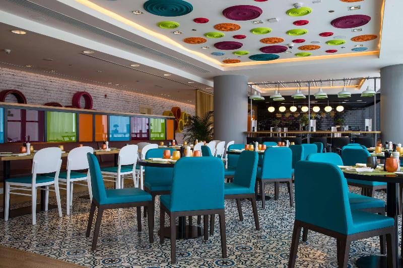 Park Inn by Radisson Dubai Motor City - Restoran