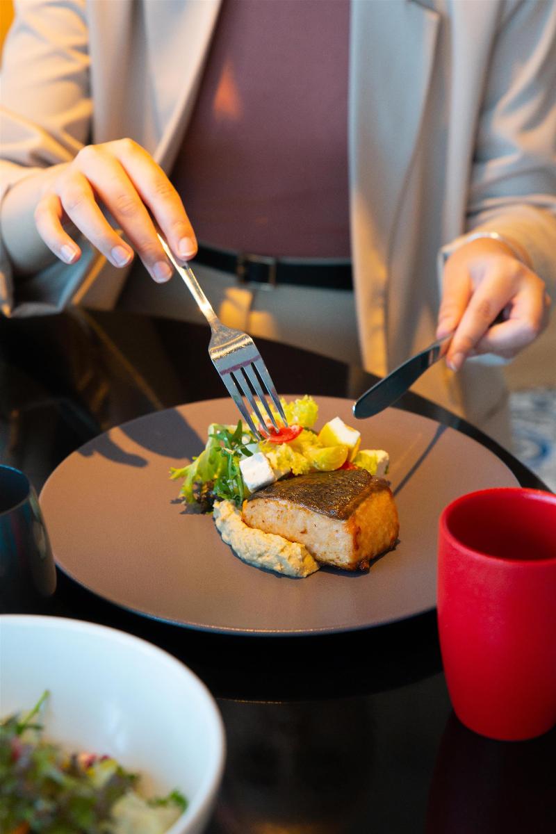 Park Inn by Radisson Dubai Motor City - Restoran