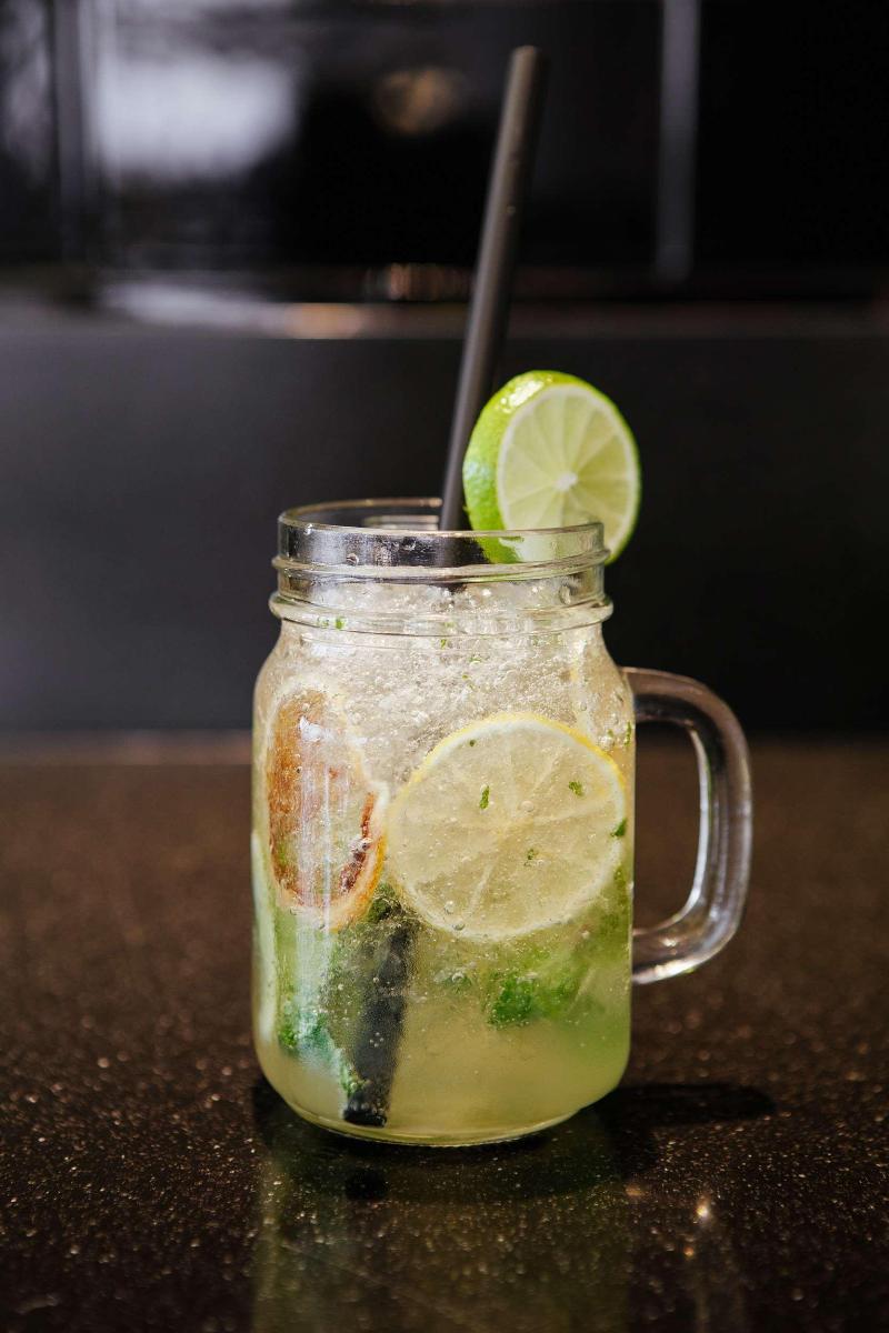 Park Inn by Radisson Dubai Motor City - Restoran