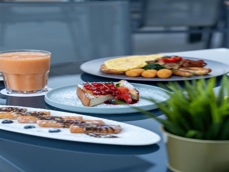 Park Inn by Radisson Dubai Motor City - Restoran