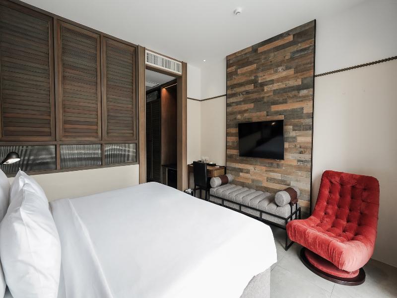 Sugar Marina Resort-CLIFFHANGER-Ao Nang Beach - Oda