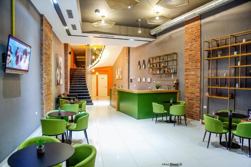 Arc Hotel - Lobi